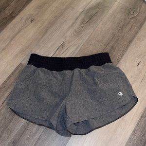 MPG- Light grey shorts